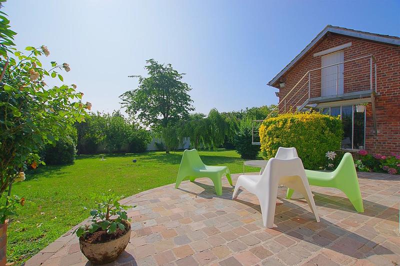 Maison - 286 m² - 9 pièces