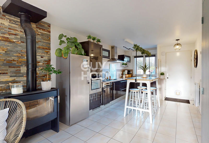 Maison - 82 m² - 4 pièces