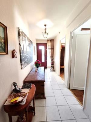 Maison - 181 m² - 7 pièces