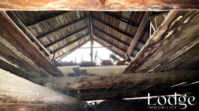 Maison - 350 m² - 7 pièces