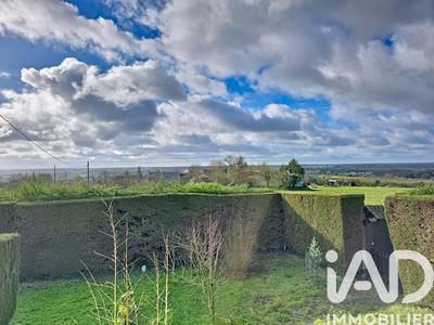 Maison - 122 m² - 9 pièces