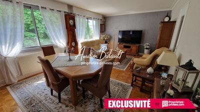 Appartement - 93 m² - 4 pièces