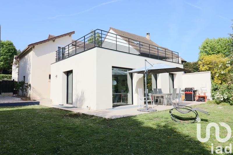Maison - 195 m² - 6 pièces