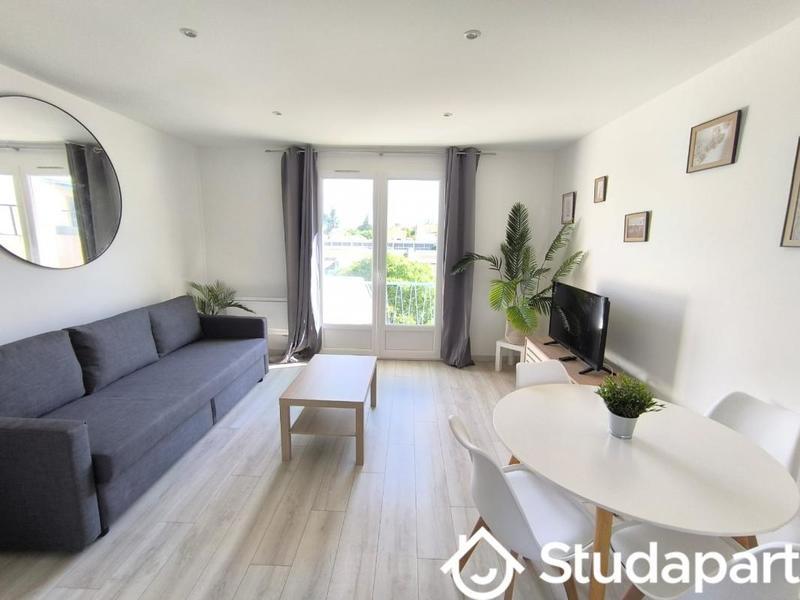 Chambre - 12 m² - 1 pièce