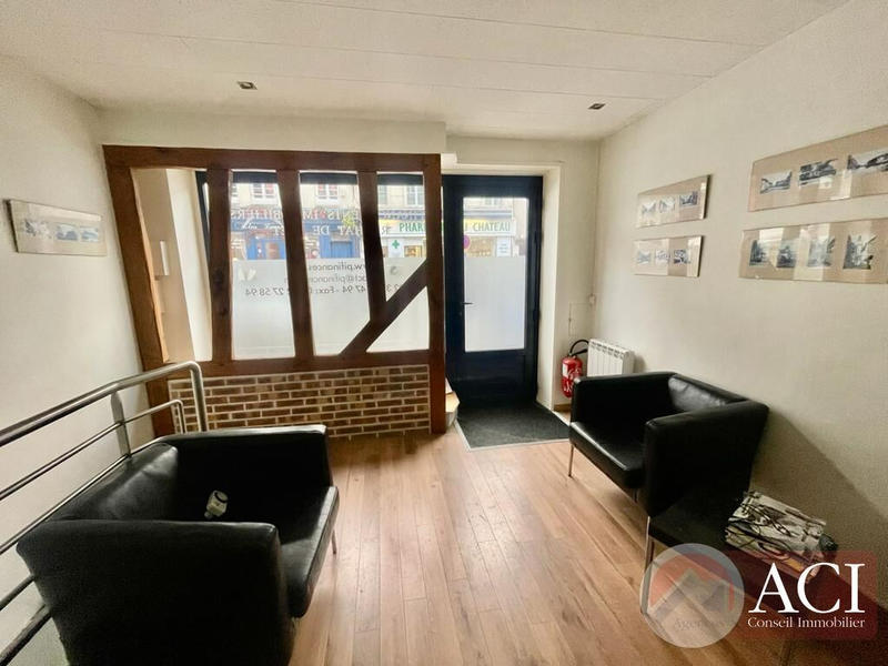 Local commercial - 44 m² - 4 pièces