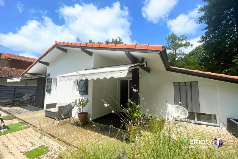 Maison - 92 m² - 5 pièces