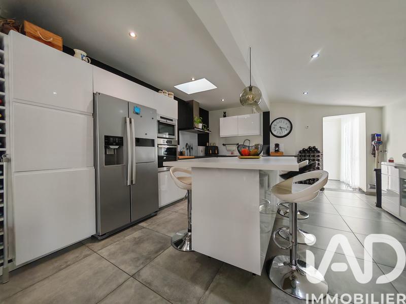 Maison - 102 m² - 5 pièces