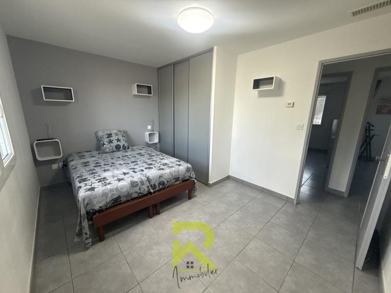 Maison - 239 m² - 4 pièces