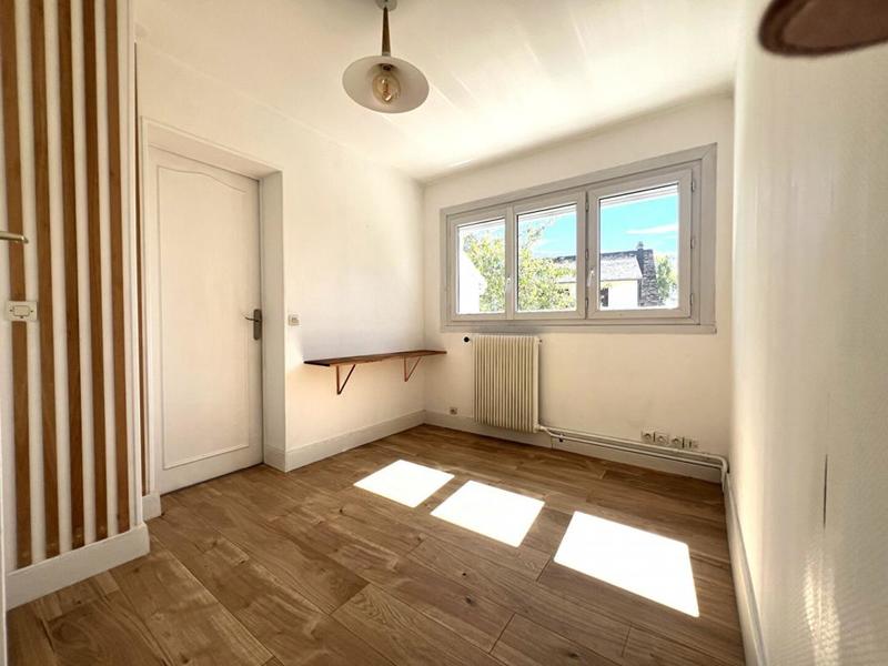 Maison - 153 m² - 9 pièces