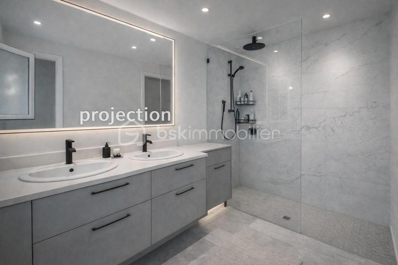 Maison - 122 m² - 5 pièces