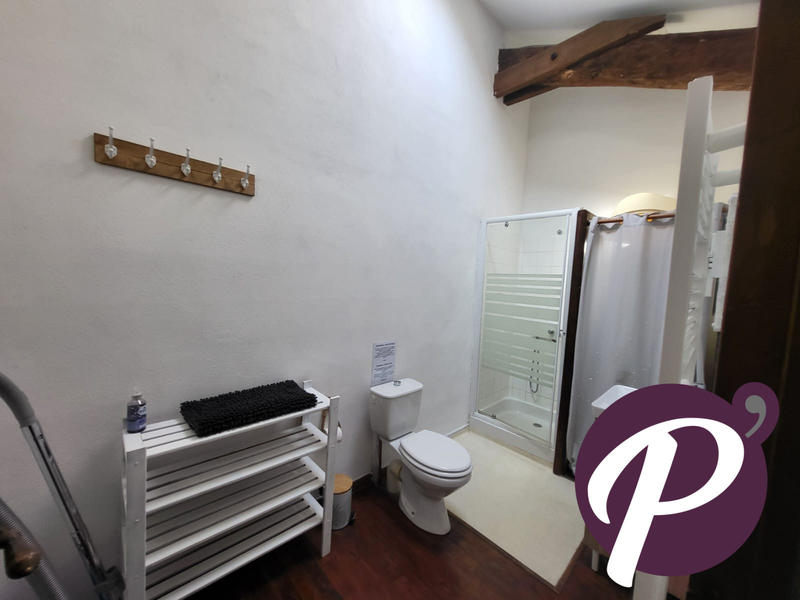 Maison - 850 m² - 38 pièces