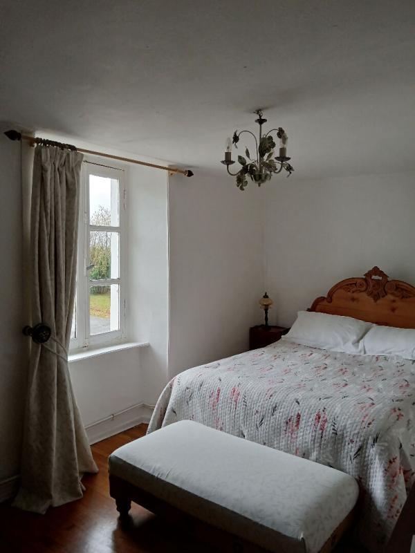 Maison - 213 m² - 8 pièces