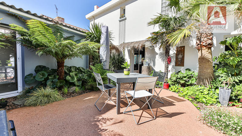 Maison - 174 m² - 5 pièces