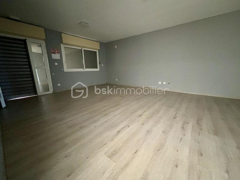 Immeuble - 49 m² - 1 pièce