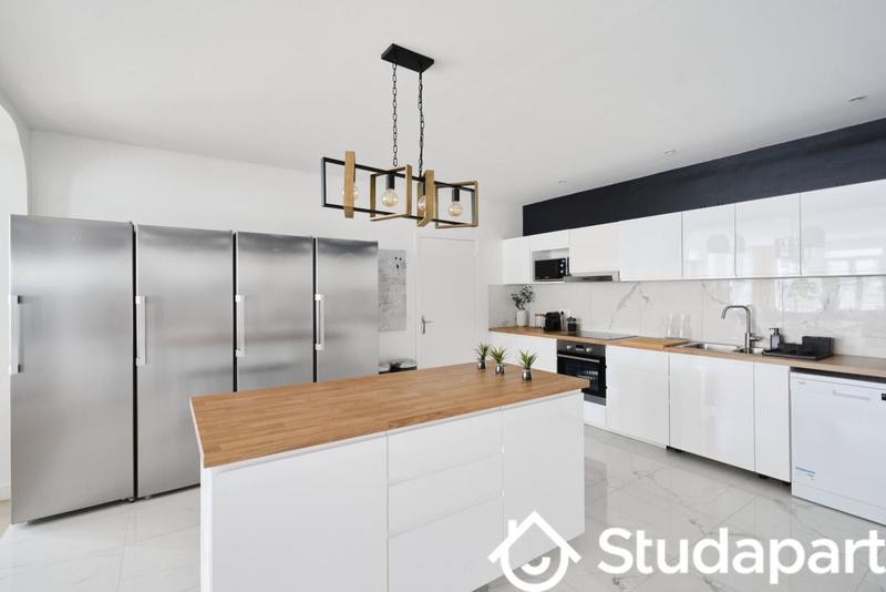 Chambre - 14 m² - 1 pièce