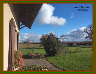 Propriété - 210 m² - 9 pièces