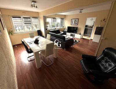 Appartement - 102 m² - 5 pièces