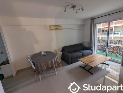 Chambre - 9 m² - 1 pièce