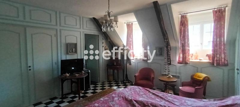 Maison - 428 m² - 13 pièces