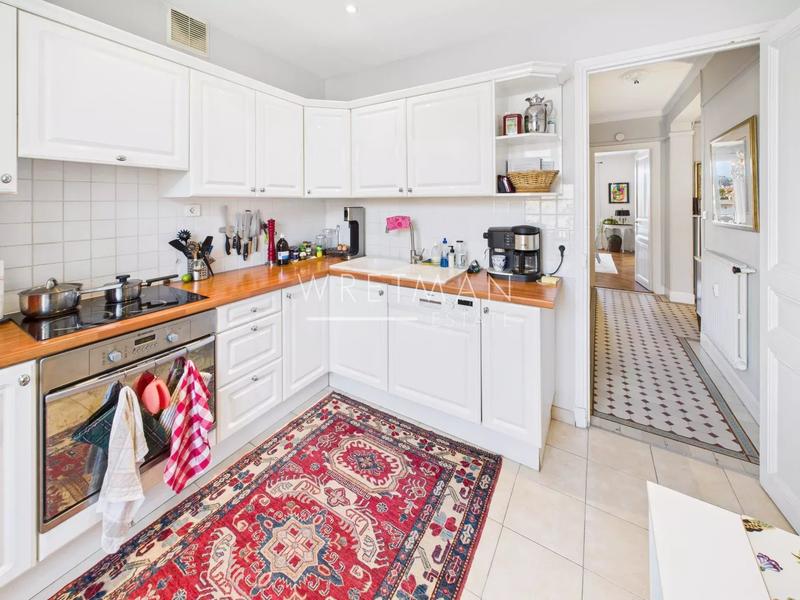 Appartement - 92 m² - 4 pièces