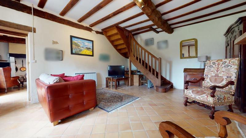 Maison traditionnelle - 217 m² - 7 pièces