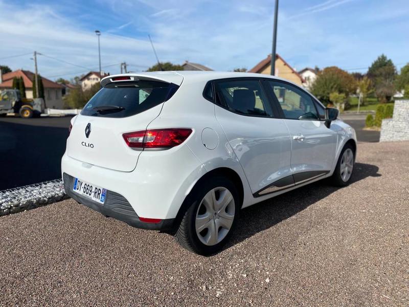 Renault Clio IV Zen 1.2 16v 75