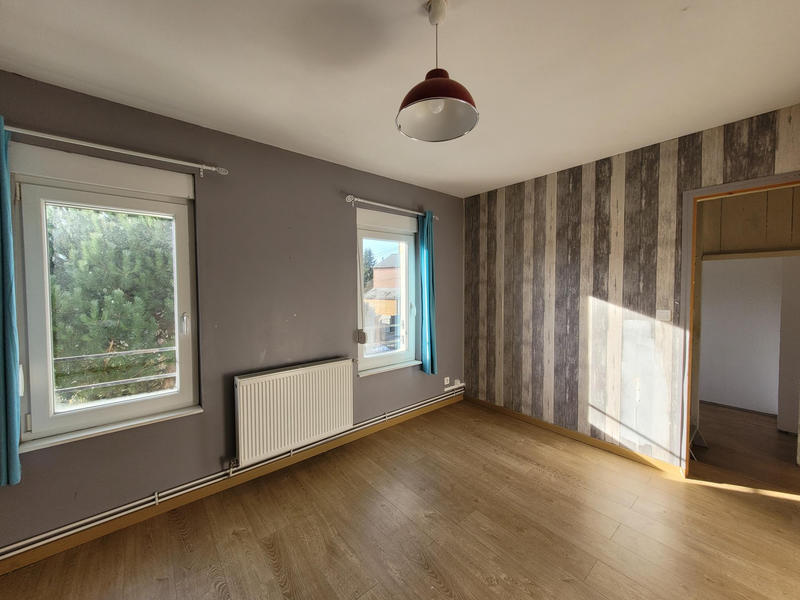 Maison - 96 m² - 5 pièces