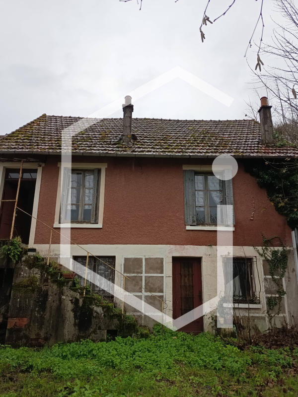 Maison - 96 m² - 7 pièces