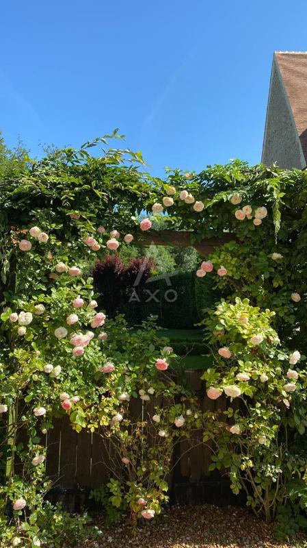 Maison - 210 m² - 6 pièces