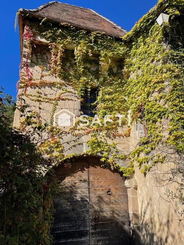 Propriété - 143 m² - 15 pièces