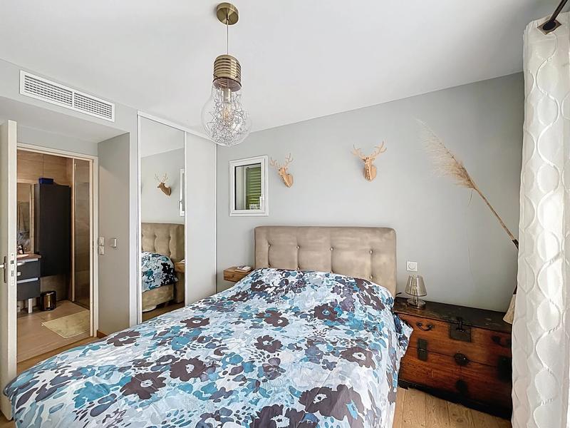 Appartement - 92 m² - 4 pièces