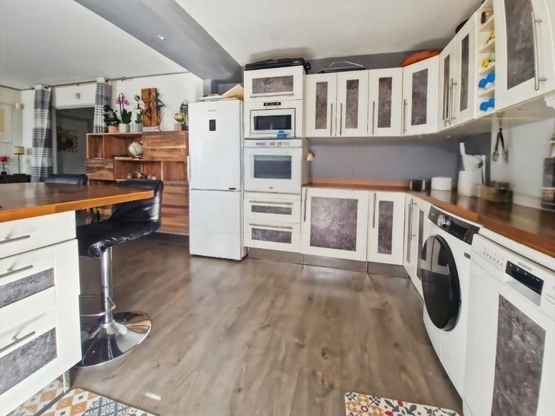 Appartement - 86 m² - 4 pièces