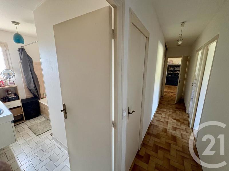 Pavillon - 97 m² - 5 pièces