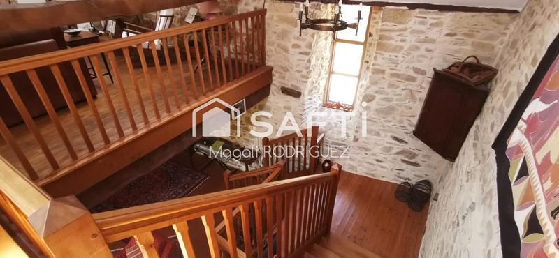 Maison - 280 m² - 10 pièces