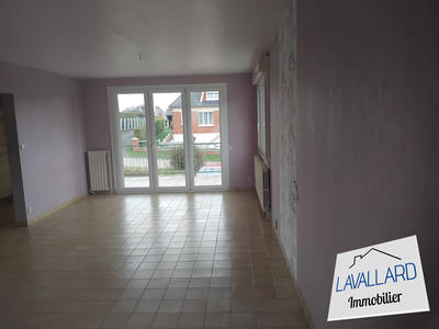 Maison traditionnelle - 90 m² - 5 pièces