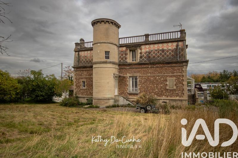 Maison de maîtres - 246 m² - 10 pièces