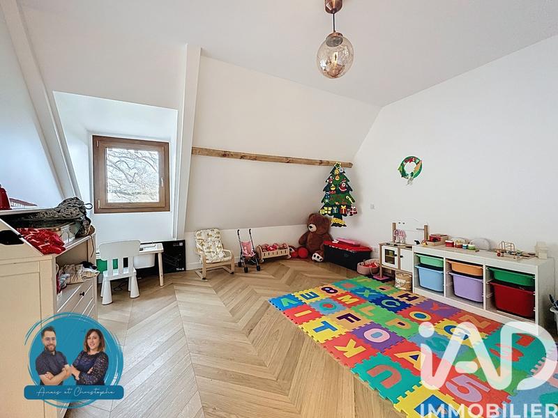 Maison - 180 m² - 5 pièces