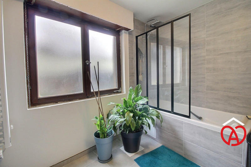 Maison - 101 m² - 4 pièces