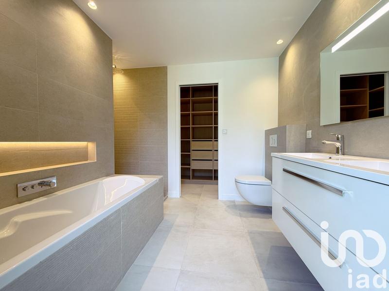 Maison - 128 m² - 4 pièces