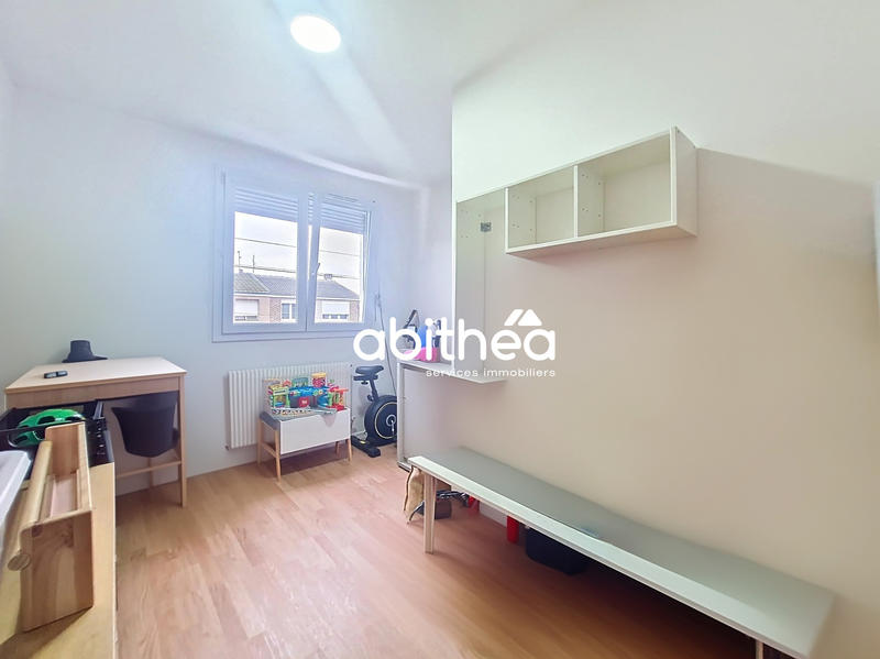 Maison - 102 m² - 4 pièces