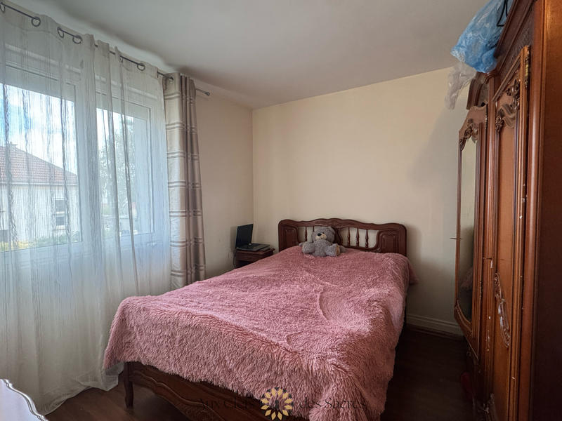 Maison - 81 m² - 5 pièces