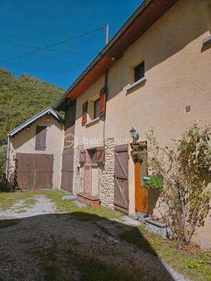 Maison ancienne - 167 m² - 6 pièces