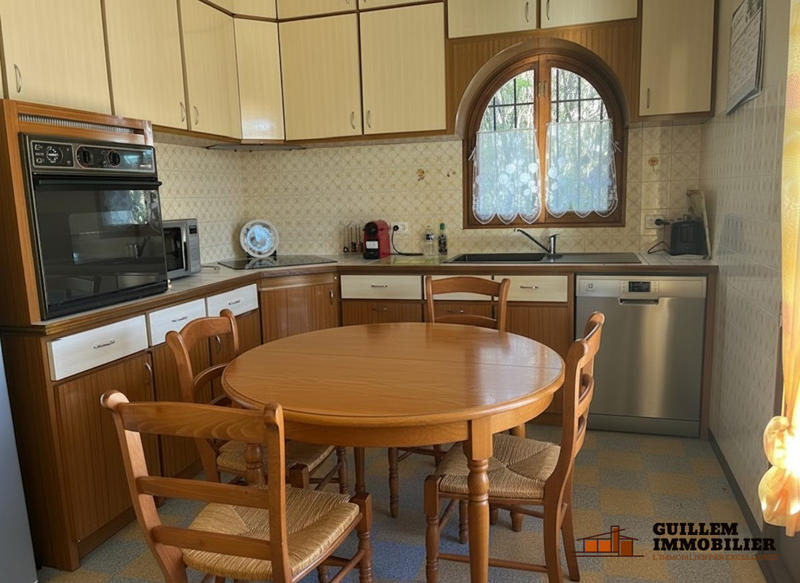 Maison traditionnelle - 160 m² - 7 pièces