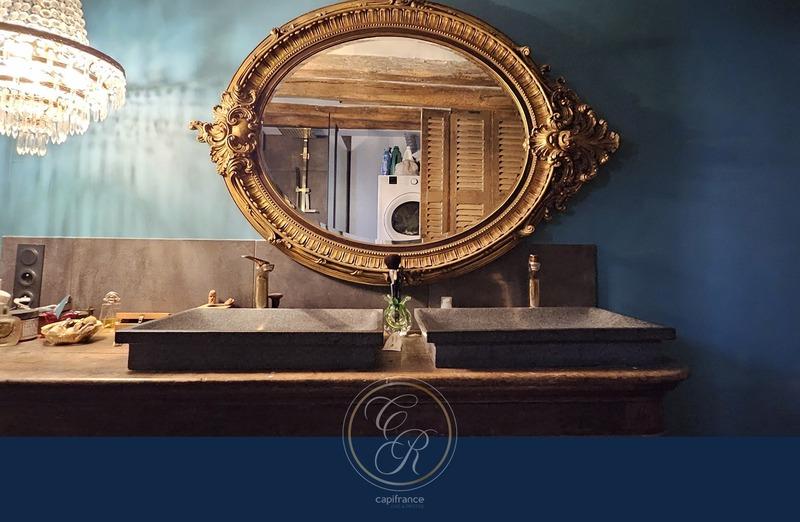 Maison - 270 m² - 7 pièces