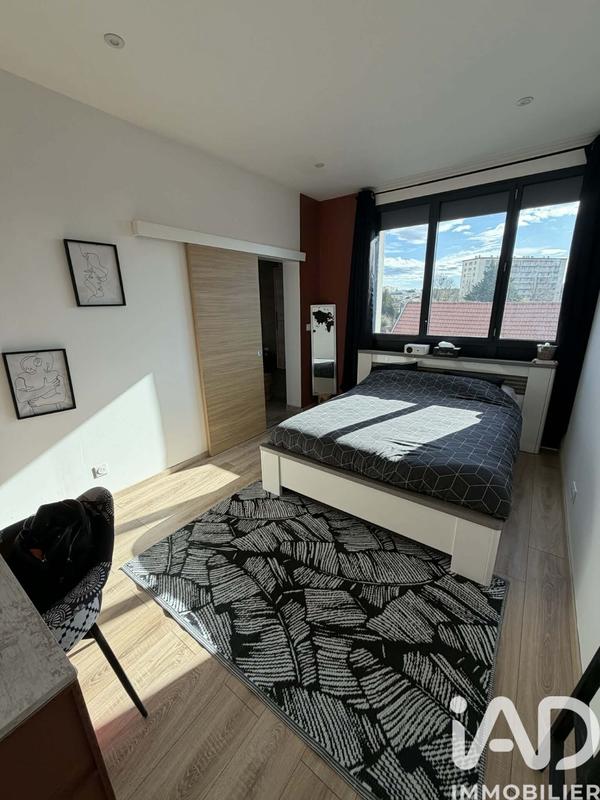 Loft - 72 m² - 4 pièces