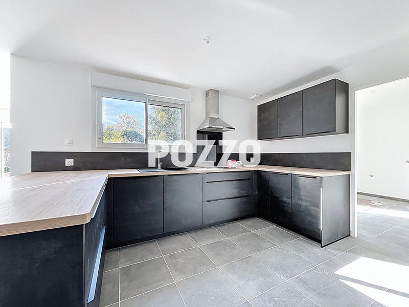 Maison - 144 m² - 6 pièces