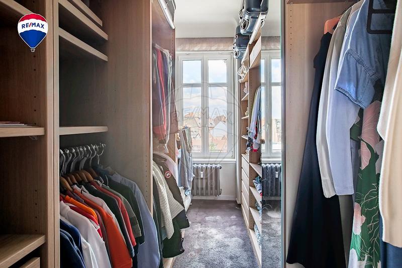 Appartement bourgeois - 149 m² - 5 pièces