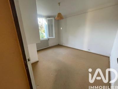 Appartement - 95 m² - 5 pièces