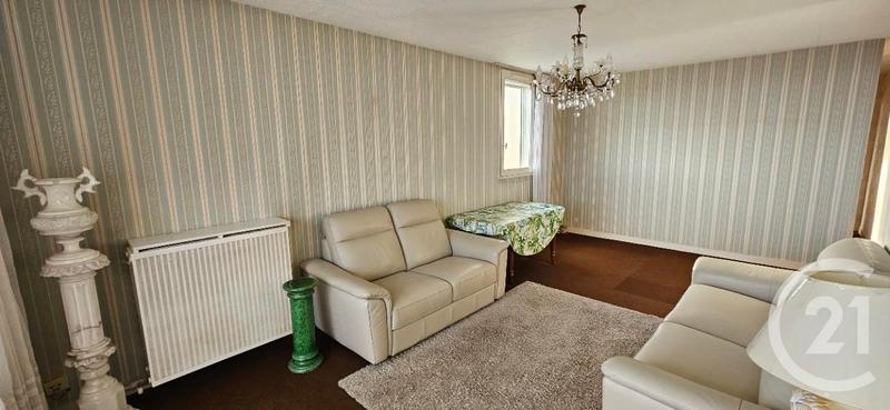 Appartement - 90 m² - 4 pièces