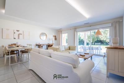 Villa - 165 m² - 6 pièces